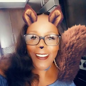 Meet your Posher, Katina lovingit